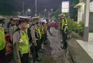 KASATLANTAS PIMPIN PENUTUPAN JEMBATAN SURAMADU