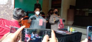 Polres Tanjung Perak Surabaya Tangkap 4 Pelaku Hutang Piutang Disertai Penculikan   