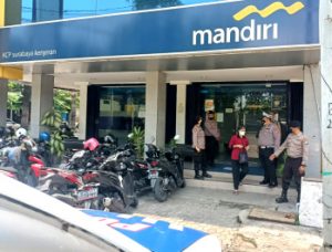 Polsek Mulyorejo Menggelar Patroli di Kantor Perbankan Mandiri