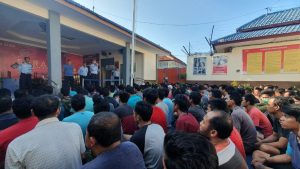 NAHKODA BARU RUTAN GRESIK, MENGAKRABKAN DIRI KE WARGA BINAAN