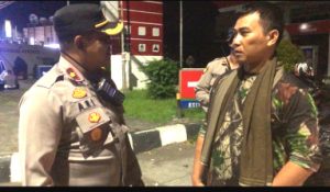 Polsek Tambaksari Melaksanakan Giat Patroli Sambang Serta Koordinasi Masalah kamtibmas ke Warga