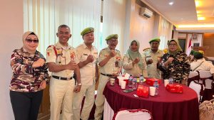Ketua PPM Jatim, Yohanes Daniel Emor absen di acara Komsos Kodam V/Brawijaya