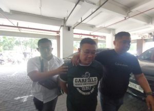 Penyidik Ditreskrimum Polda Jatim Ciduk Samuel A.K Perusakan Rumah Nenek Elina